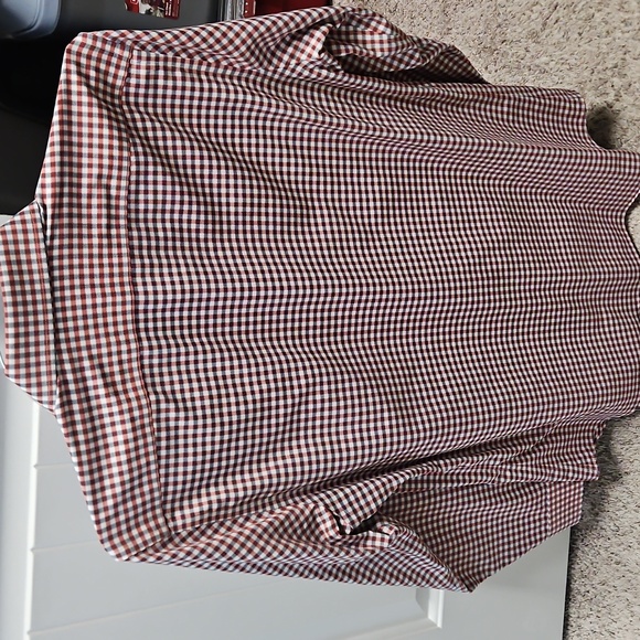 Banana Republic Tailored Slim Fit Red and White Checkered Shirt - Picture 4 of 6